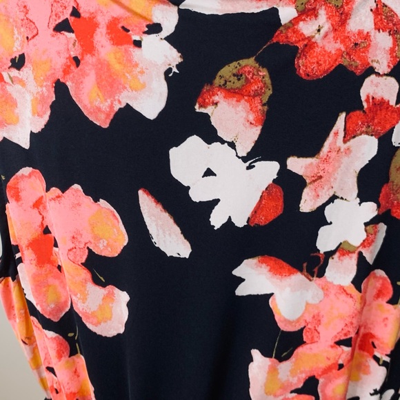 Floral Plus Size Sleeveless Dress - Picture 6 of 16